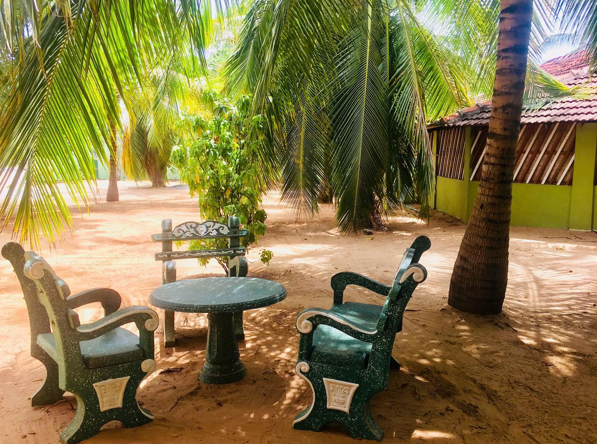 New Land Guest House Batticaloa Exterior photo